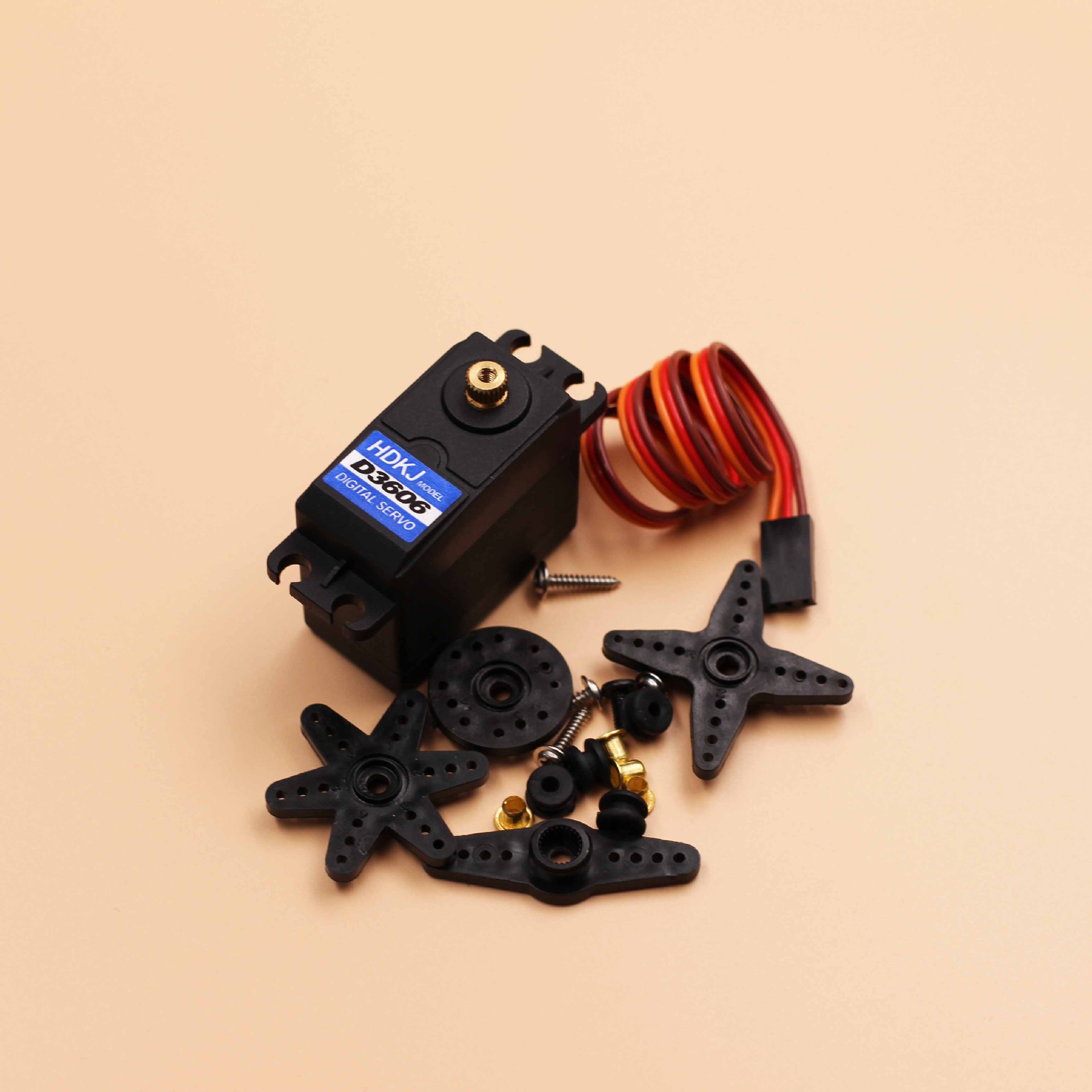 厂家直销6kg舵机金属齿轮遥控模型数字舵机航模舵机机器人手臂