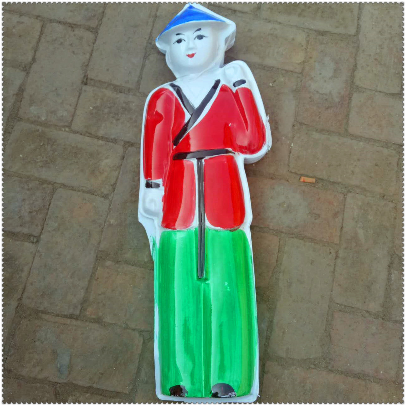 纸箱 塑料袋 产品适用于:花圈 寿衣店批发零售及殡仪馆各种丧葬场合