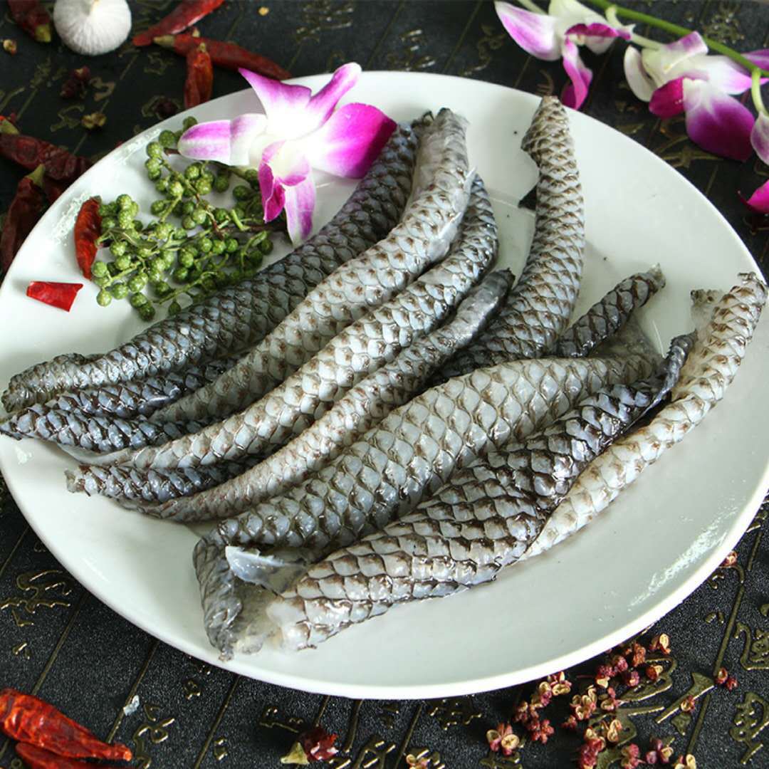 新鲜冷冻鱼皮,火锅,冒菜,凉拌50斤包邮