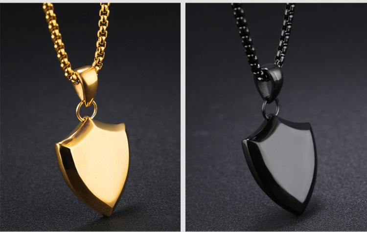 opk 欧美时尚简约三角形盾牌吊坠 钛钢项链 个性潮男配饰 可刻字