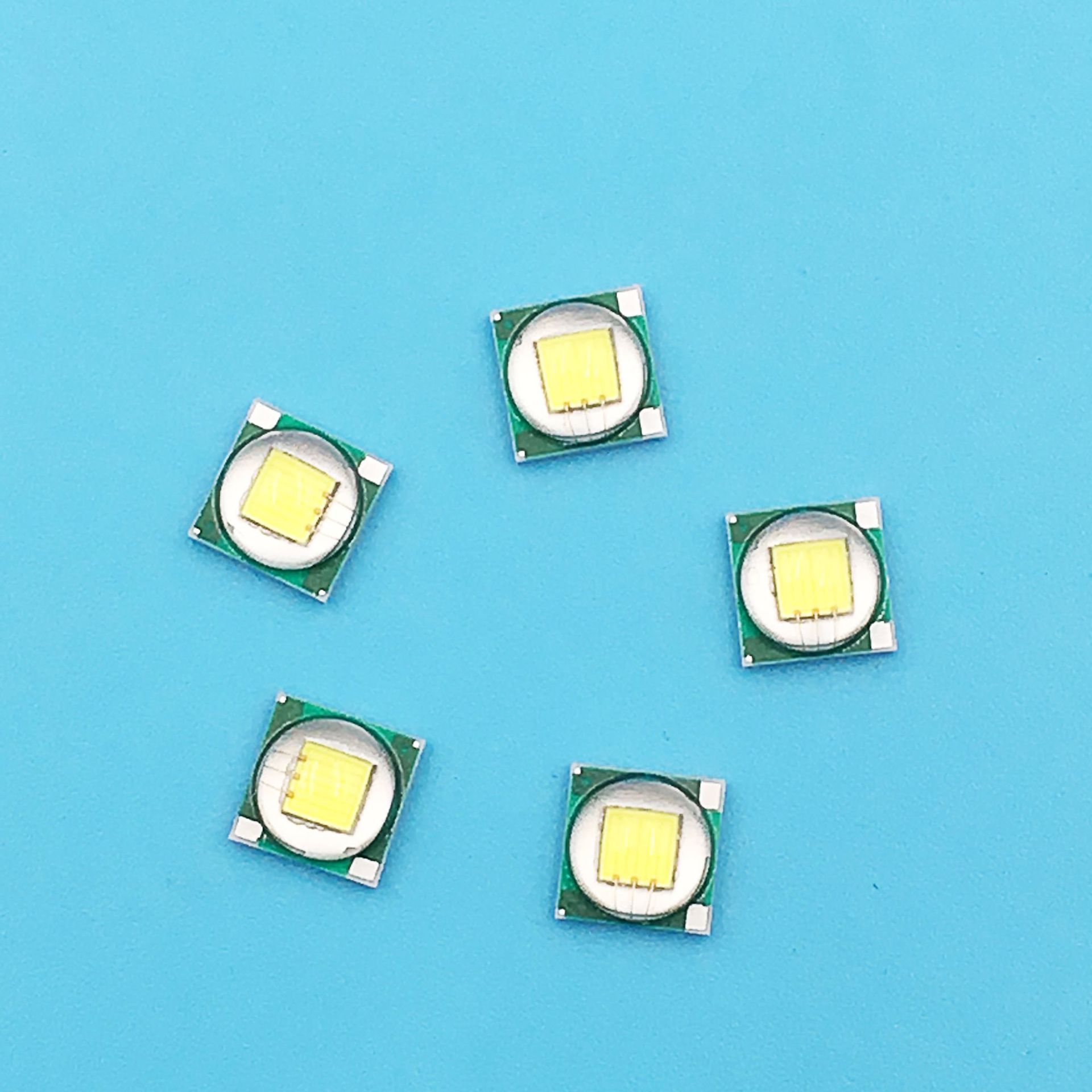 科瑞白光cree灯珠10w大功率陶瓷5050 大功率白光灯珠280lm