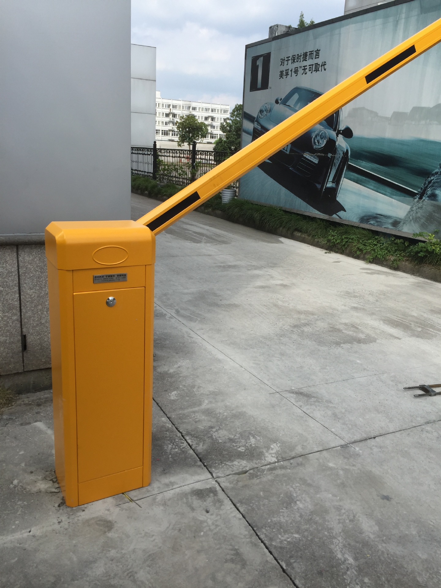 智科品牌道闸价格与报价,道闸档杆,门禁挡车闸6月优惠