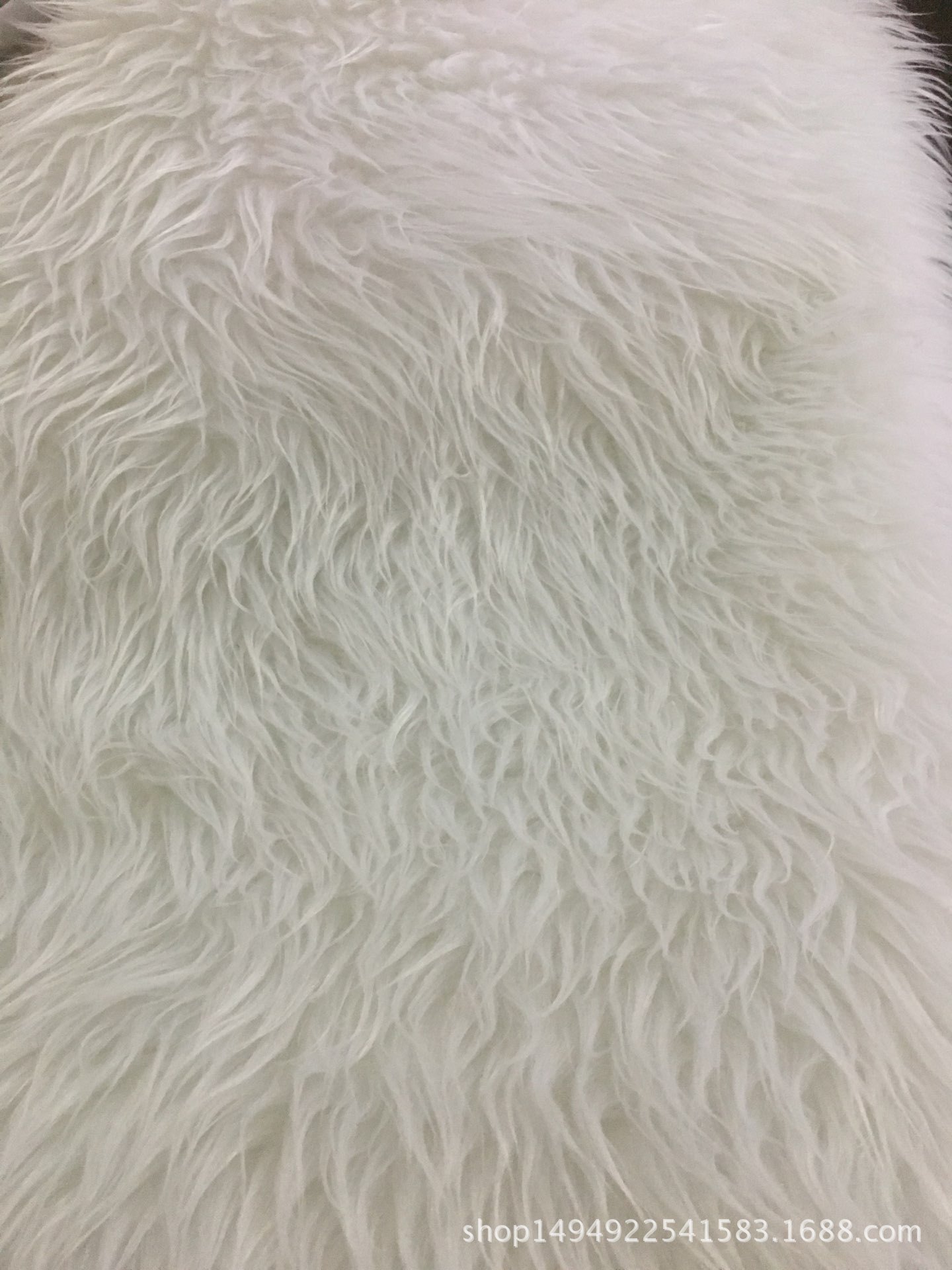 厂家生产 长毛绒滚束毛绒布 人造染色滩羊毛面料可定制