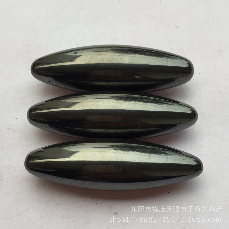 厂家直销专业定做 橄榄球磁铁 响尾球 玩