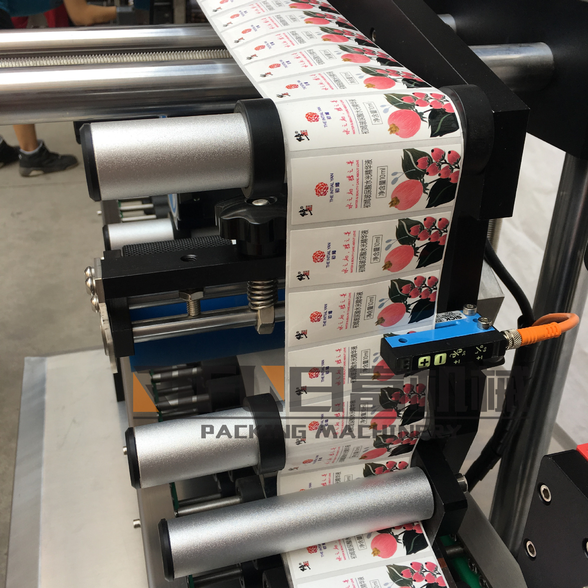 定位贴标机 试管贴标机 卧式贴标机 高速贴标签机 针管贴标