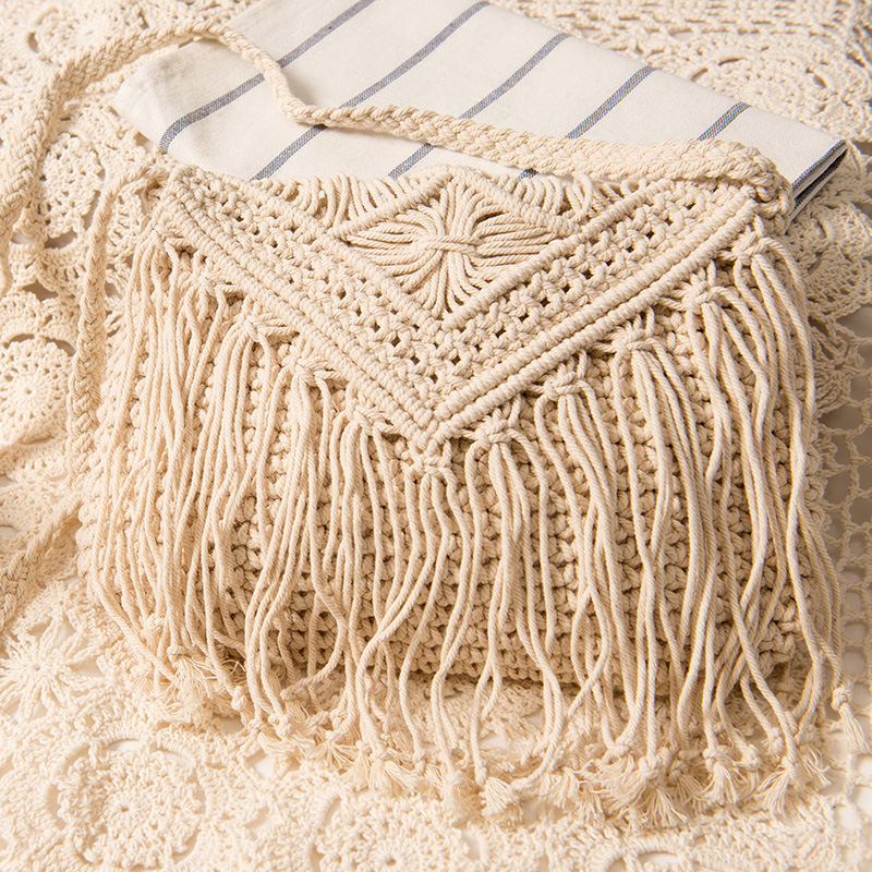 New Simple Tassel Crossbody Straw Bag Retro Shoulder Cotton Thread Woven Bag Summer Beach Bag