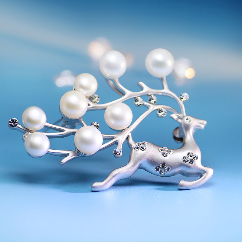 西凉妃子 欧美时尚百搭天然淡水珍珠鹿胸针别针圣诞节配饰礼物 女