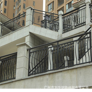 厂家批发阳台护栏 锌钢小区阳台栏杆 庭院阳台烤漆组装式防护栏杆