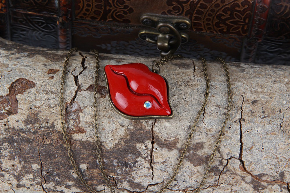 时尚韩版复古青铜项链 嘴唇合金个性百搭毛衣链项链女