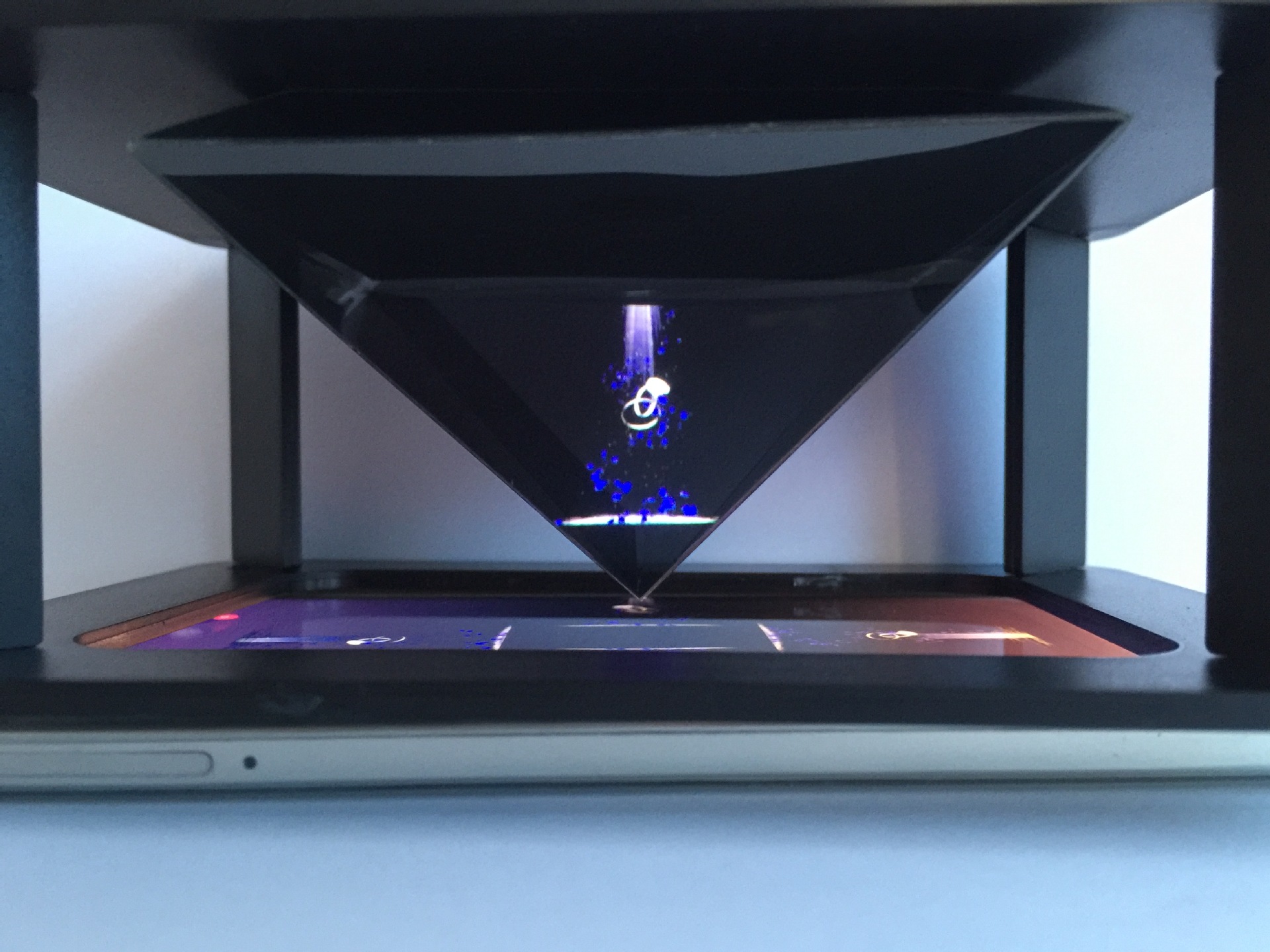 初音虚拟立体成像 手机3d全息投影仪 镀膜金字塔 量大从优