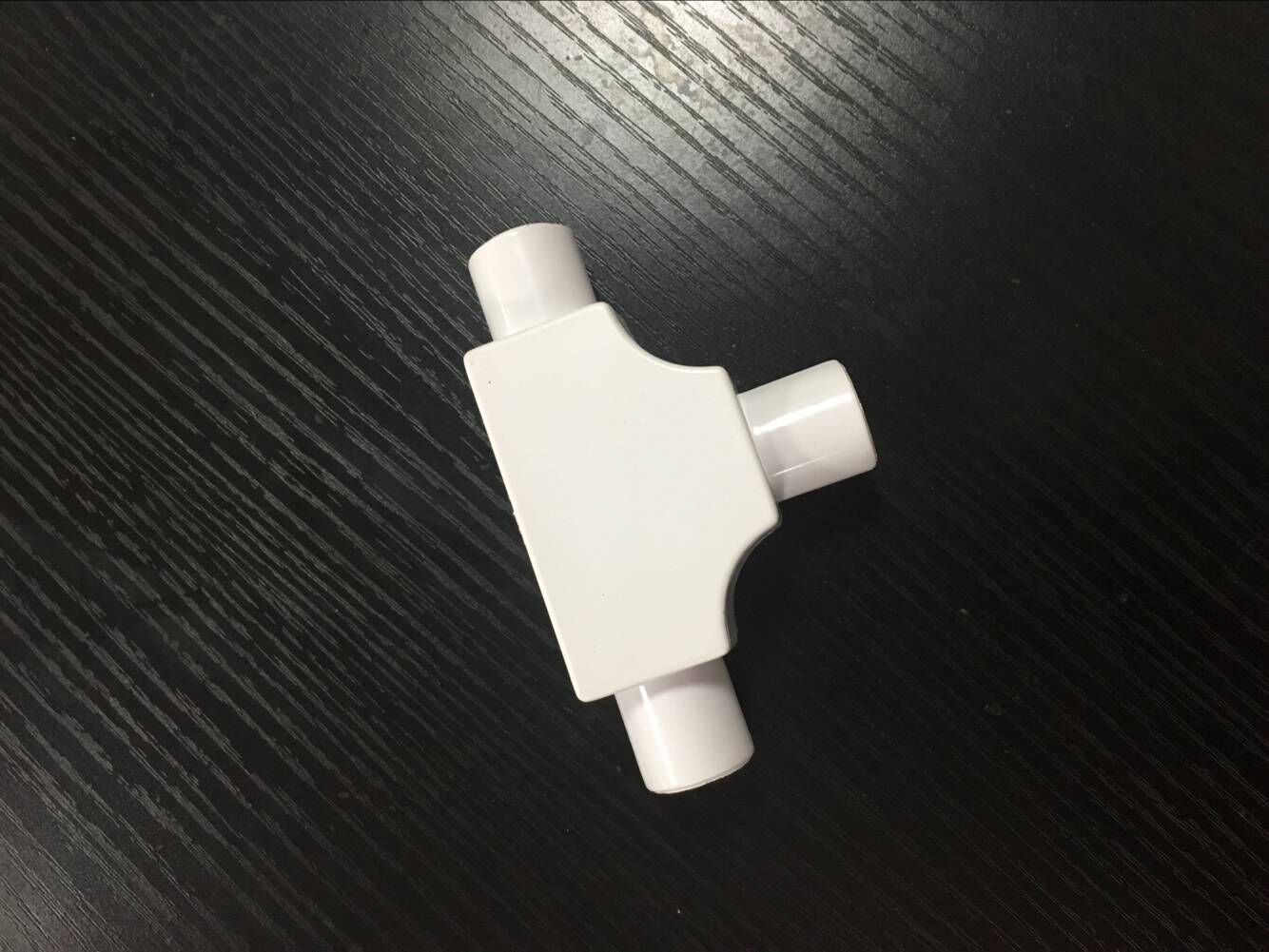 琪玮电工穿线套管有盖3分16三角形司令盒pvc电线管带盖三通接线盒