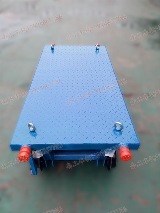 地爬车等,是一种厂内有轨电动运输车辆,首先它是一种轨道型运输车辆