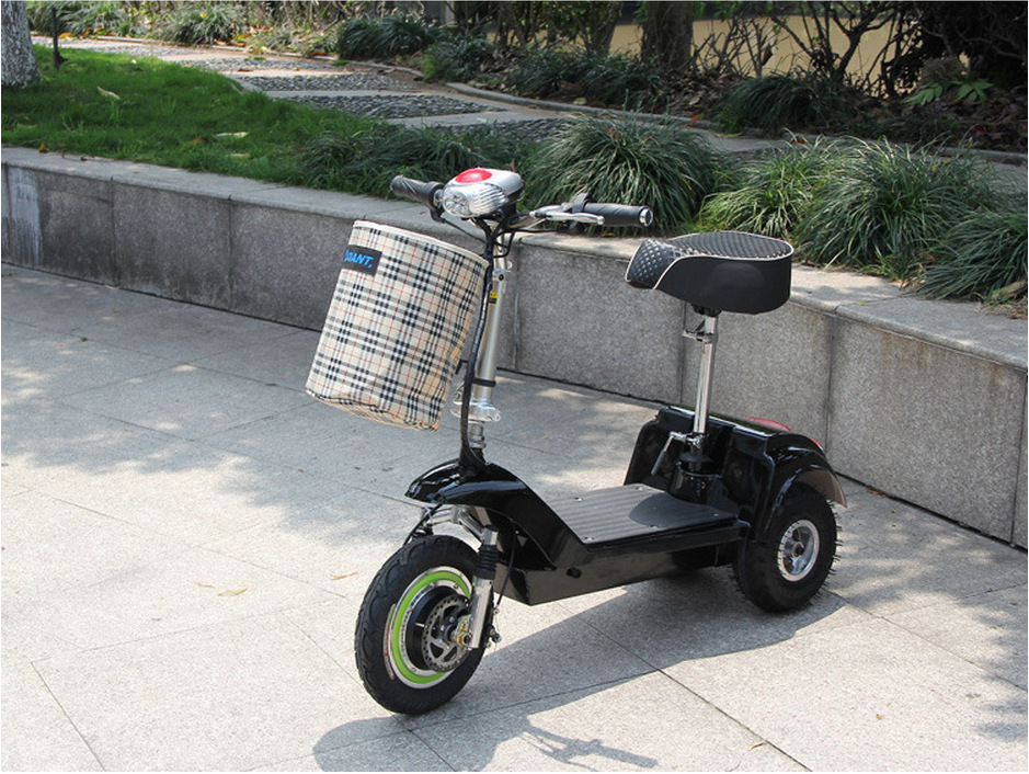 小海豚电动三轮车便携迷你型折叠男女士自行车成人电瓶车厂家直销