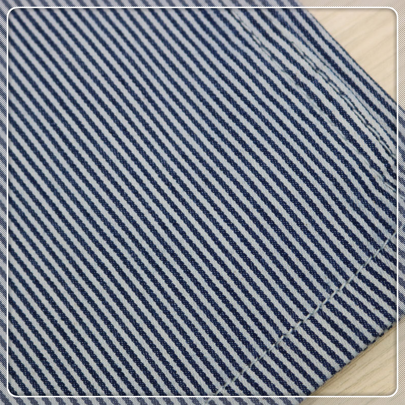 弹力蓝白条纹丹宁布 兰白竖条纹牛仔面料 棉弹条子*牛仔布