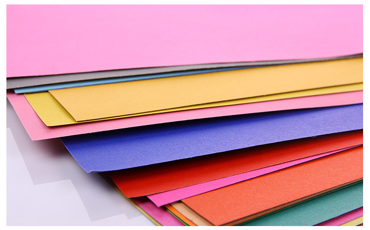 a4卡纸彩色 硬卡纸a4纸 彩色手工硬卡纸彩色多功能硬卡纸批发