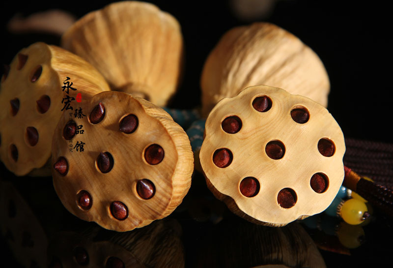 黄杨木莲蓬手把件 莲蓬挂件 黄杨工艺品摆件木质汽车装饰挂件批发