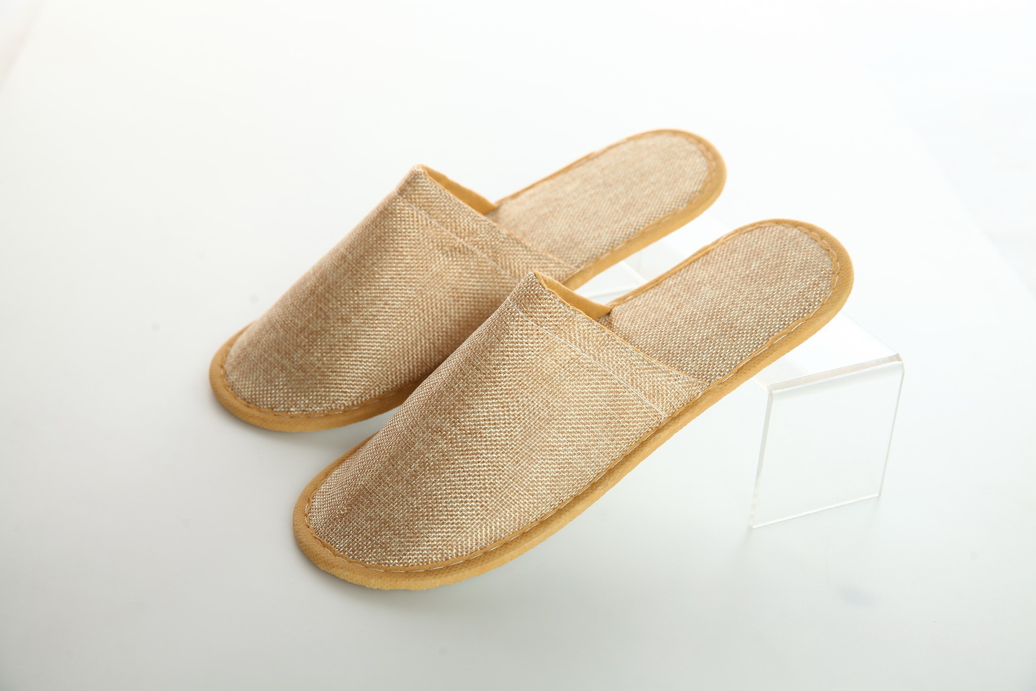 主题酒店一次性用品 彩色麻布防滑透气拖鞋 家居待客厂家直销