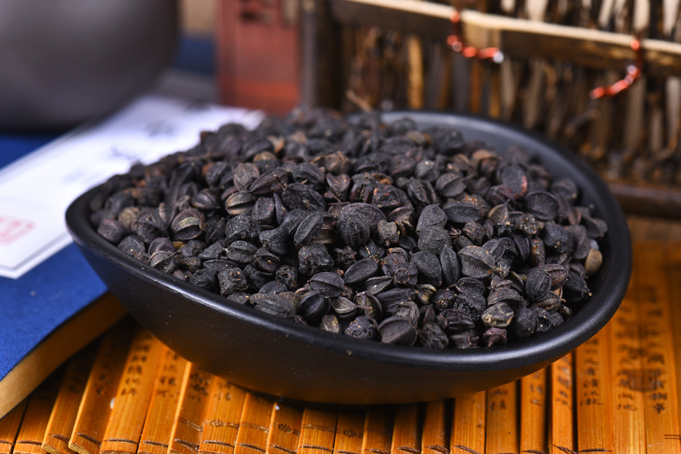 sl,英文名称:manyprickle acathopanax root,中文学名:刺五加,五加参