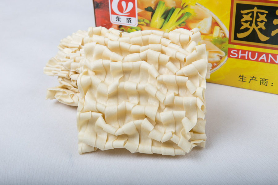 健康手工多味面条批发 8.6斤爽滑鹅肠面 非油炸箱装加宽拉面厂家