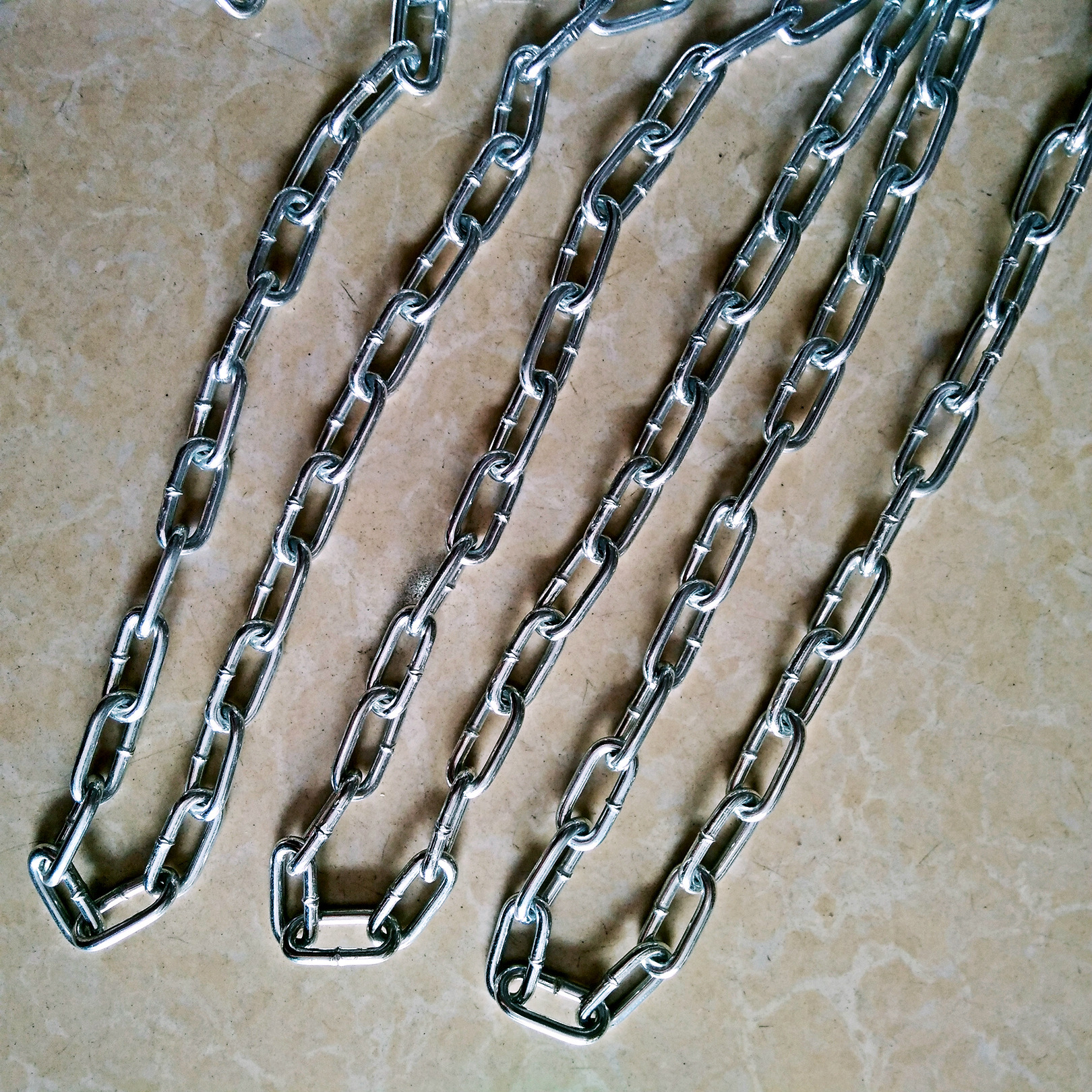 【自产自销】镀锌链条 焊接链规格3mm-22mm热镀锌铁链 护栏链环链