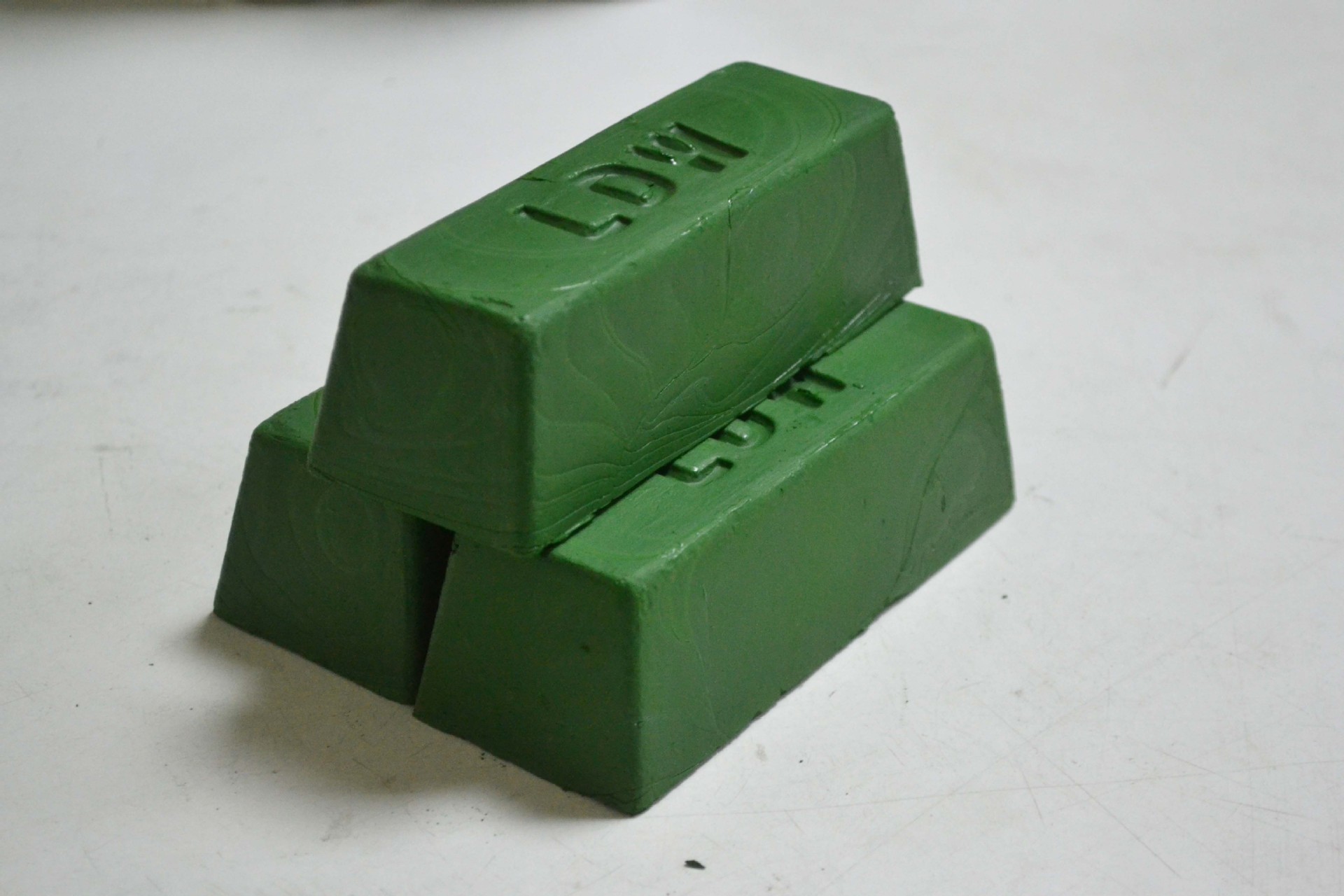 小绿蜡 镜光抛光蜡 不锈钢金属抛光膏 光泽好 油性足 金属固体膏