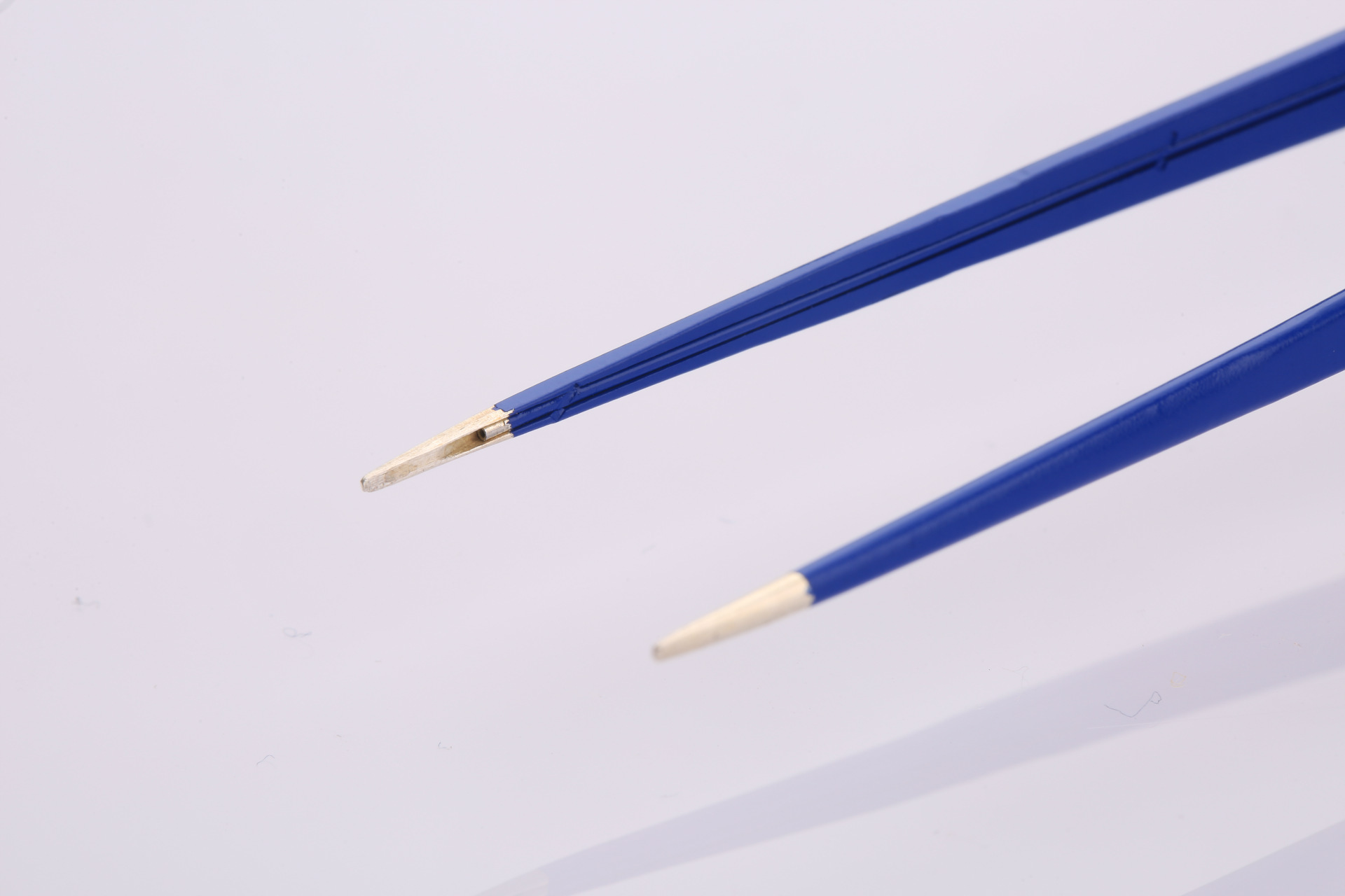 一次性使用双极电凝镊滴水