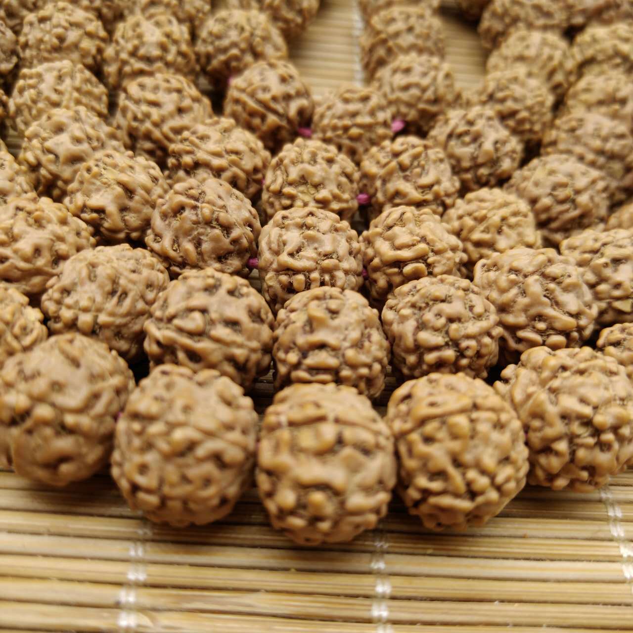 批发尼泊尔6瓣荔枝纹小金刚菩提手串 约11cm姜黄皮菩提支佛珠手链