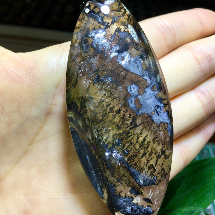 东海水晶天然软锰矿平安无事牌