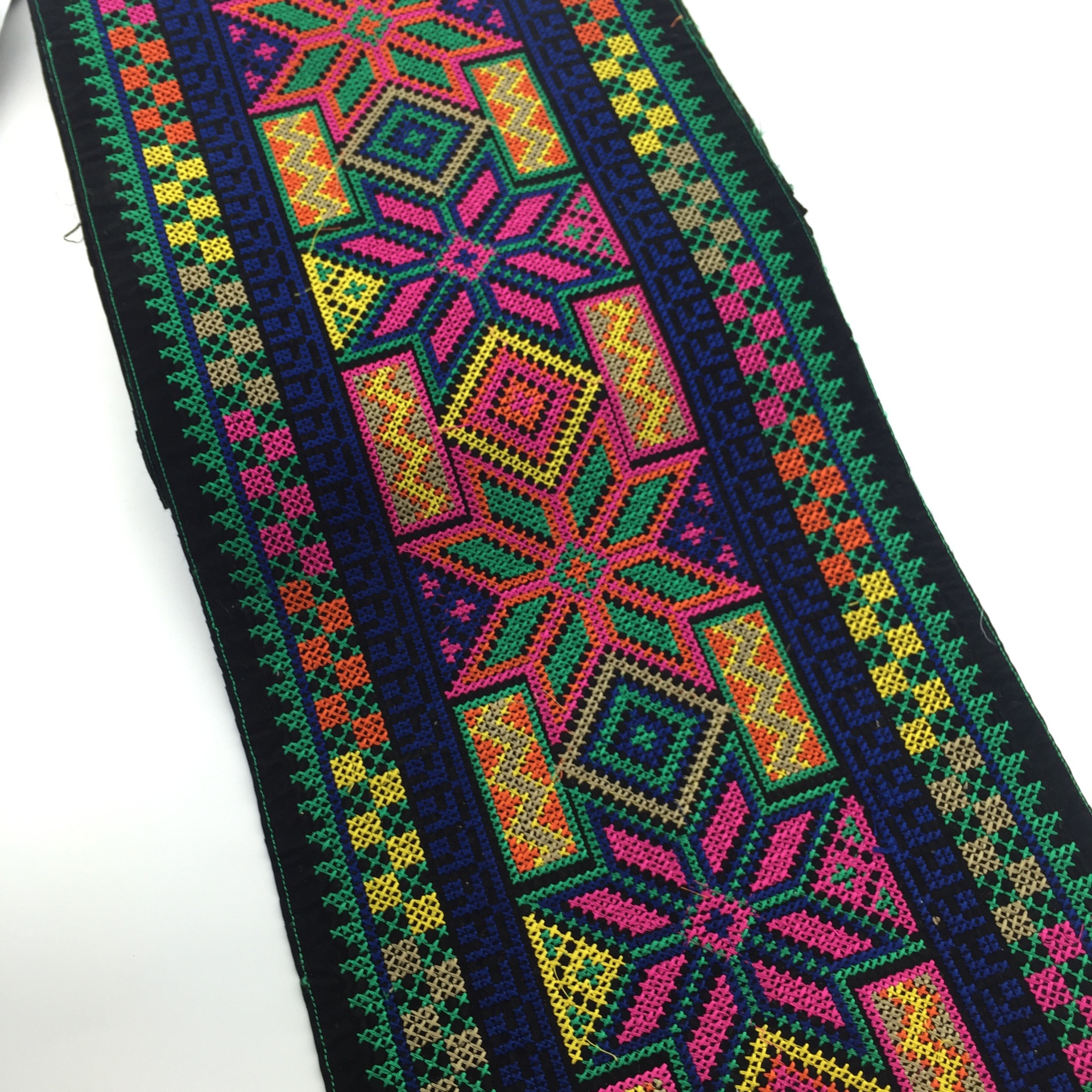 刺绣花边_30cm民族风十字绣 外贸出口原单 箱包刺绣 提花织带绣花 - 