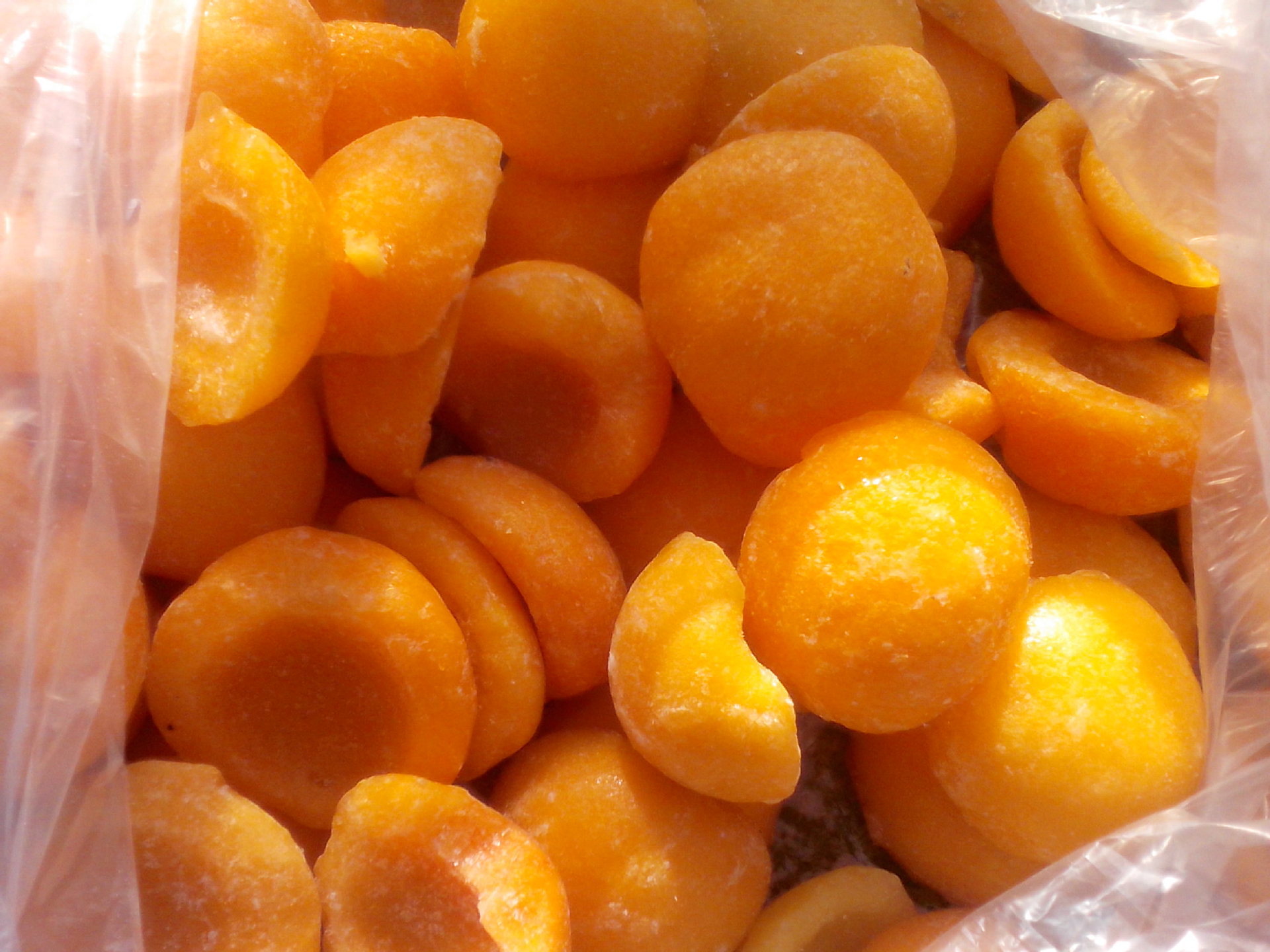 速冻水果厂家供应速冻杏瓣水果新鲜冷冻杏瓣杏丁优良散装速冻水果