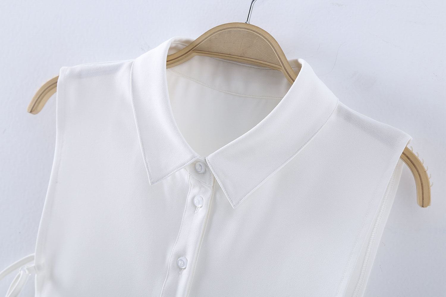 2017春夏新款女装衬衫假领口无袖衬衣肩袢设计