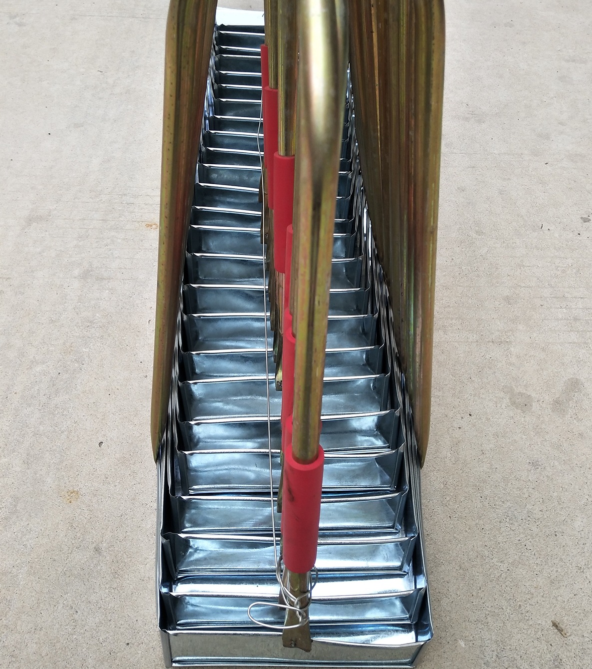 厂家直销铁扒斗铁簸萁铁戳子家居洁具百货地摊货源5-9元店热卖