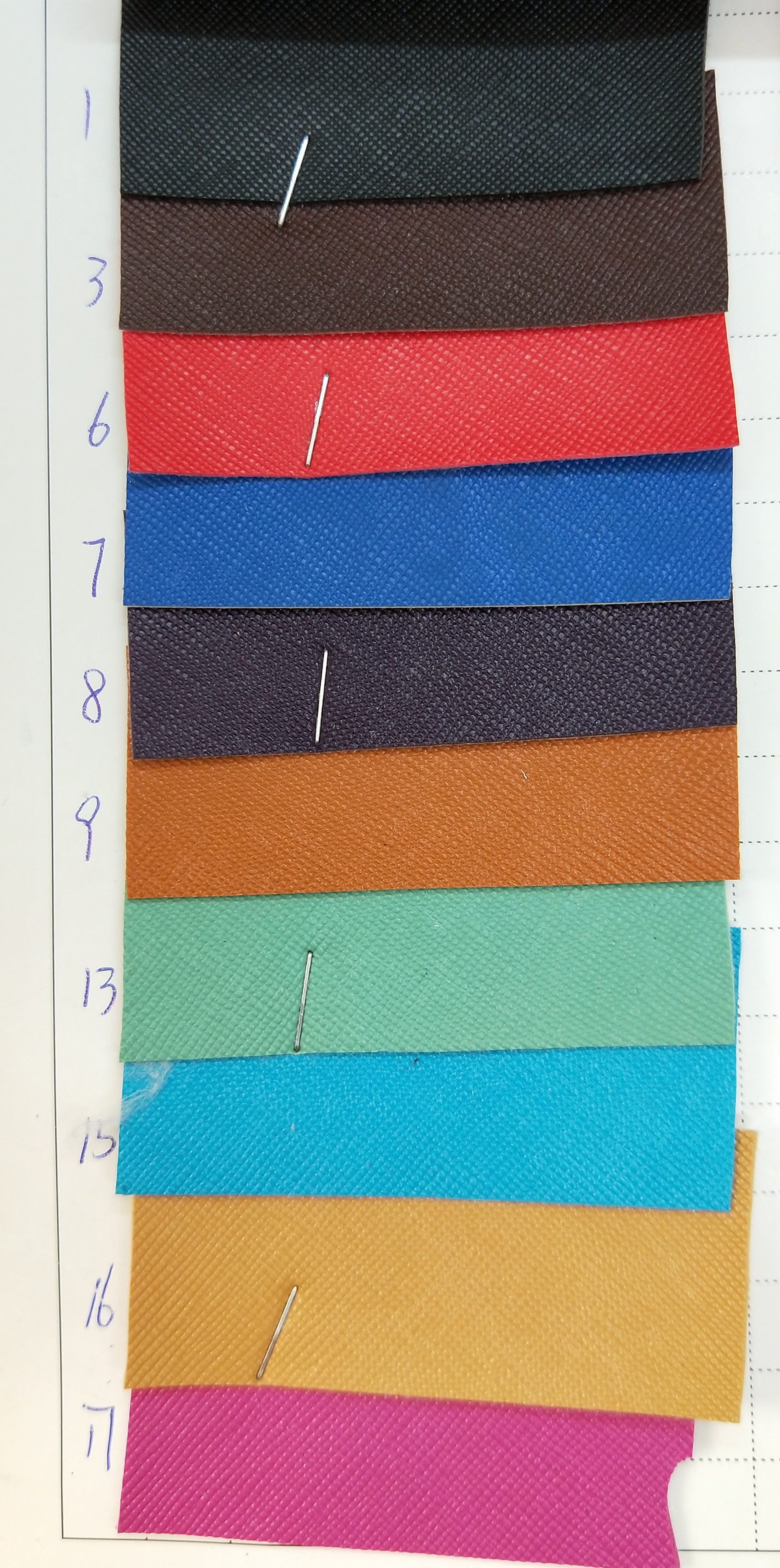 厂家冬款半pu革pvc人造革面料软包彩边十字纹服装革蛇纹皮革印花