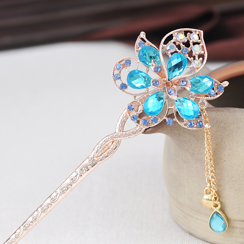 2020新款韩国发饰品水晶花朵发簪子简约流苏步摇日韩盘发器批发