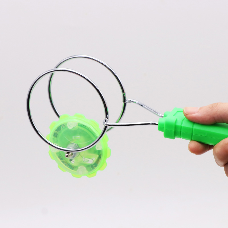 魔力飞转陀螺七彩灯光 磁性魔幻旋转磁铁磁力发光陀螺玩具批发