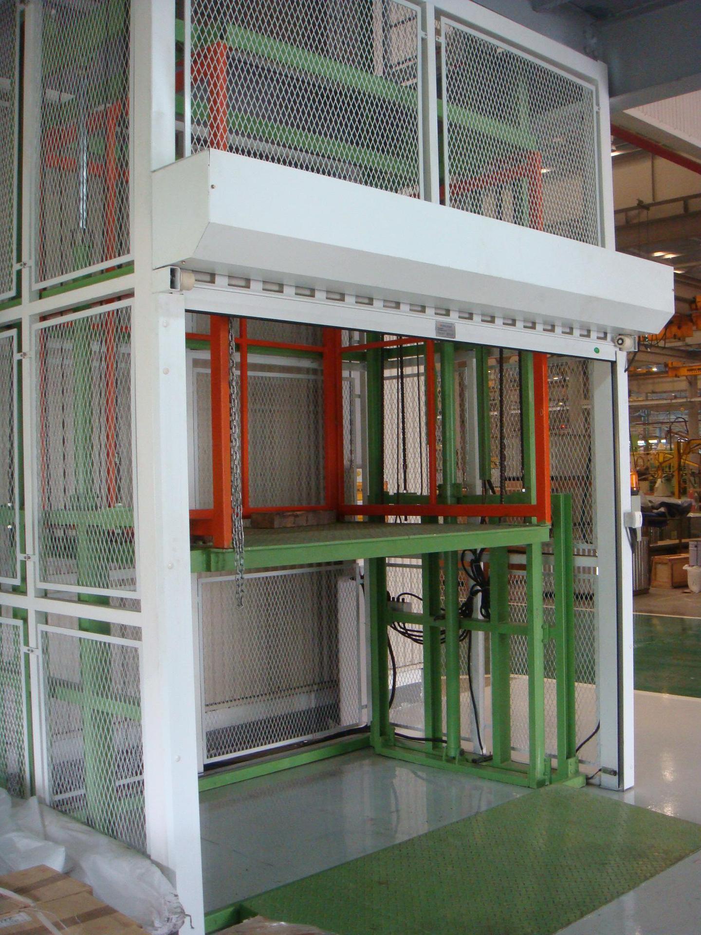 厂家定制升降货梯小型液压简易电梯载重4吨货梯导轨式升降机