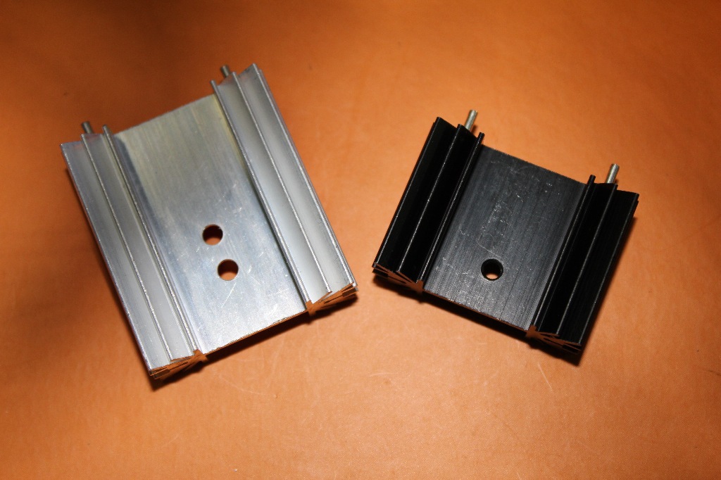 散热片 电子散热片 小散热片 插针散热片 车充五金弹片工厂加工