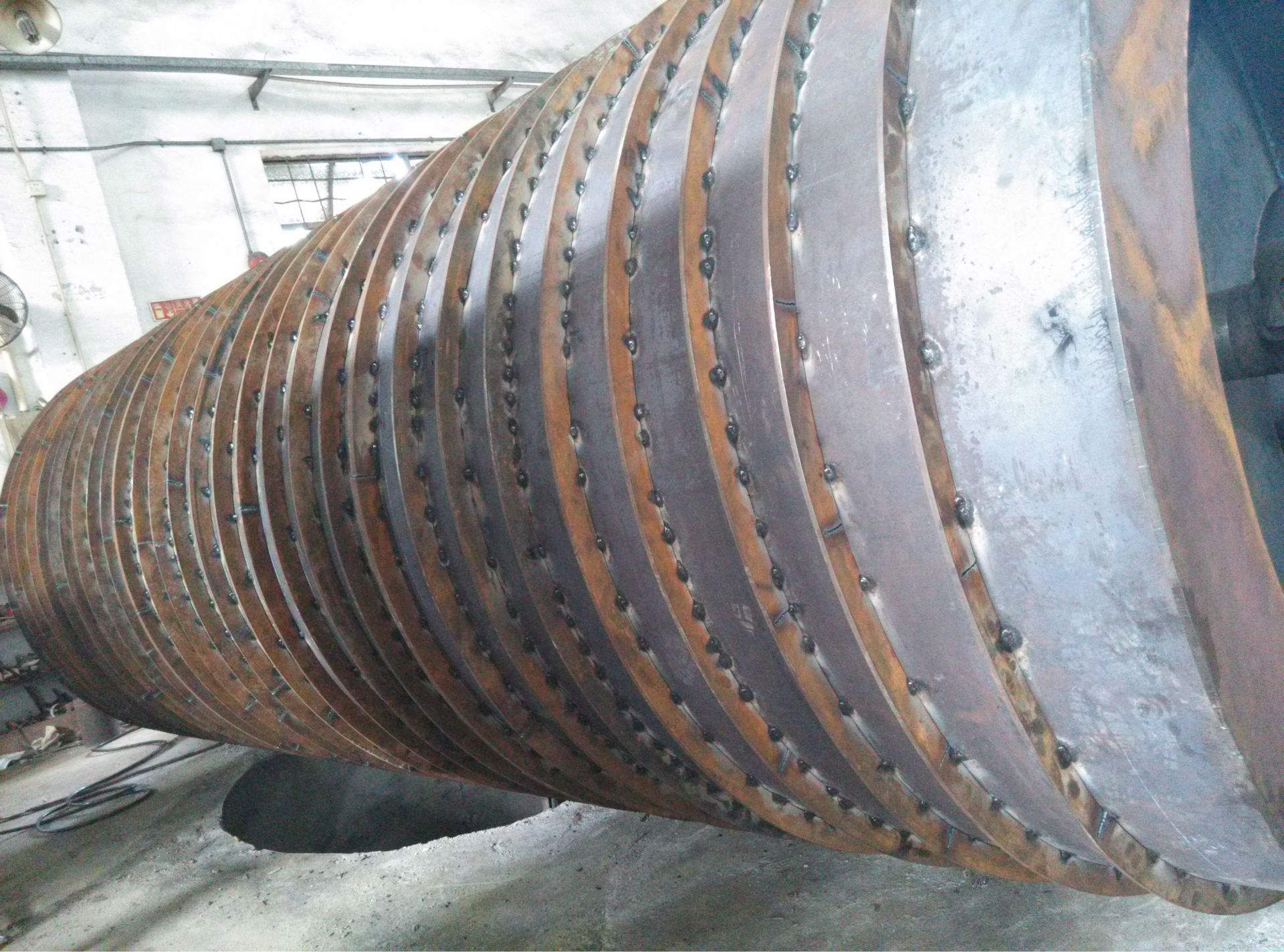 供应冷却辊 内胆螺旋流道 外管不锈钢 蜡业冷却辊筒厂家定制