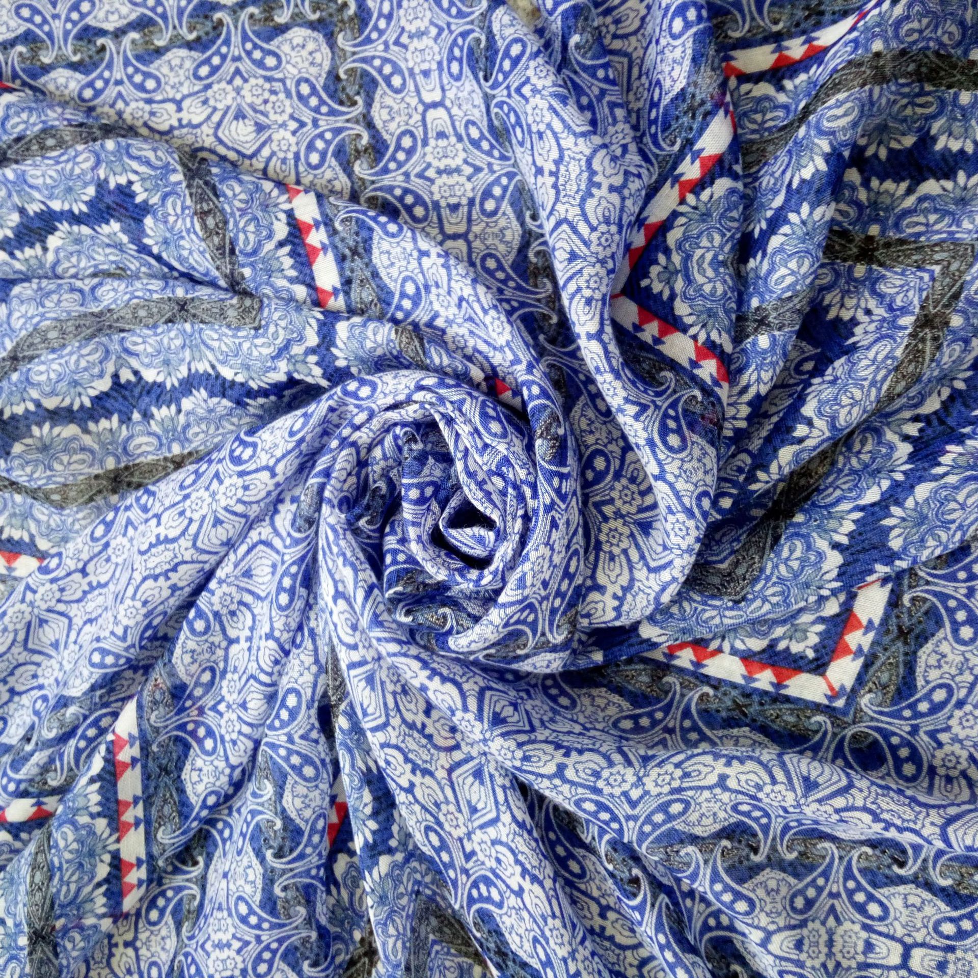 人棉纱布 腰果花回形定位围巾面料 绍兴仁恩纺织自主