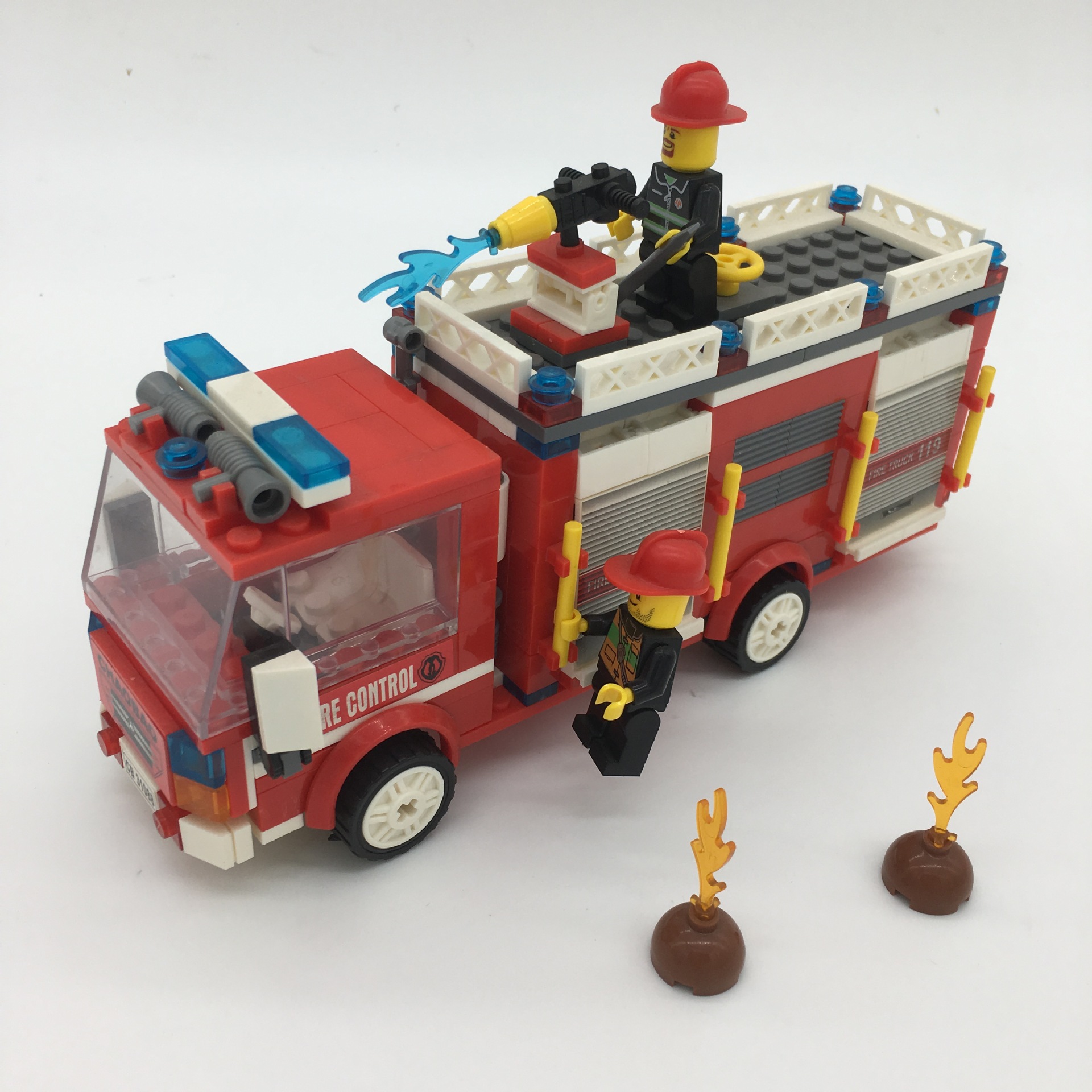 消防车潮宝拼装拼插diy小颗粒积木跨境积木玩具培训入学礼物
