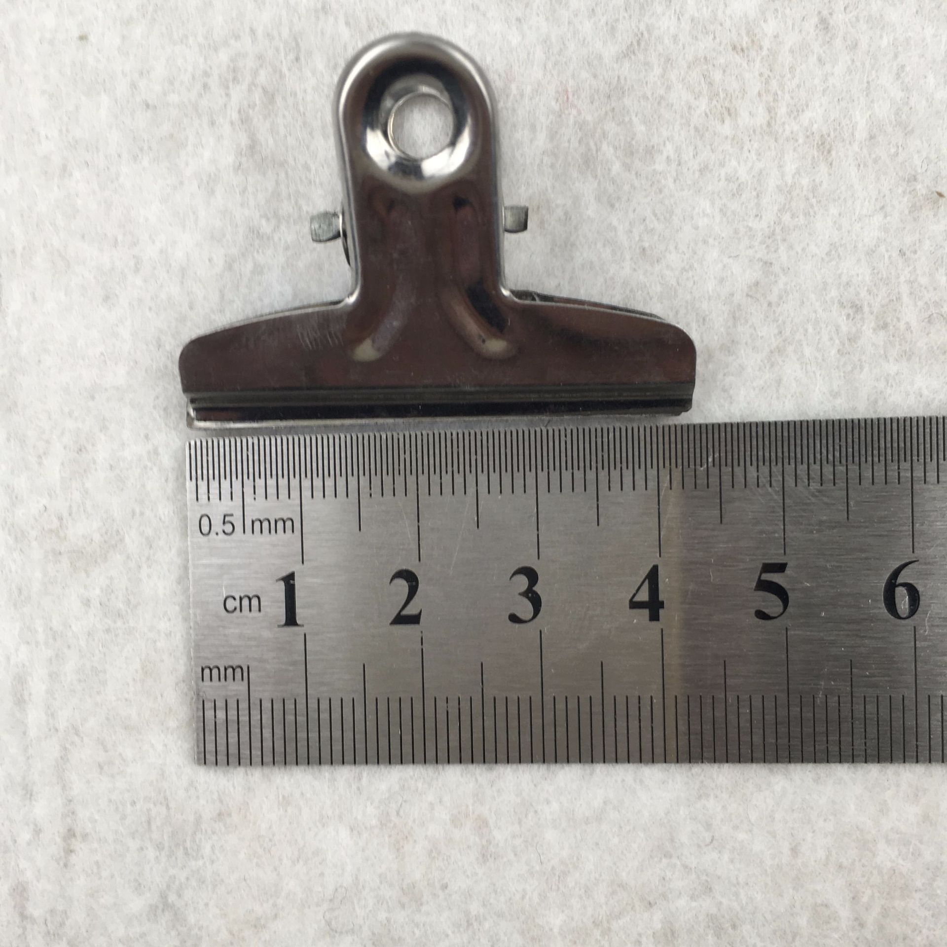 5g/个【尺寸】42mm宽度,可夹纸厚度18mm【颜色】金属色【品名】蝴蝶夹