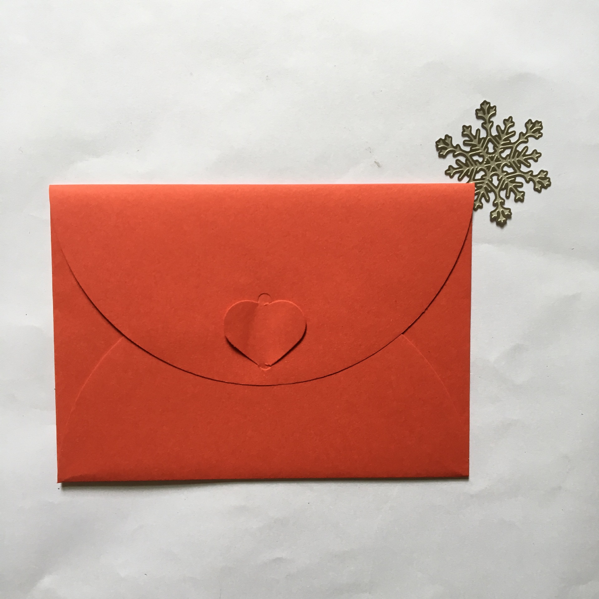 厂家烫金个性印刷创意西式爱心扣信封 红色珠光纸信封定制logo