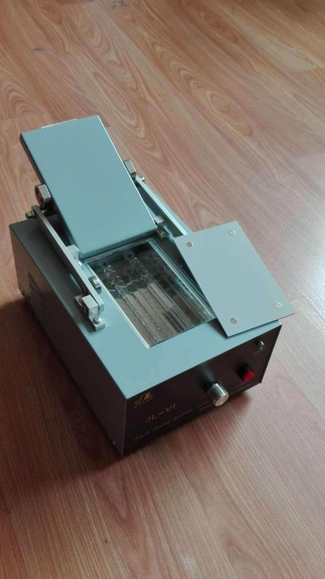 2灯管jl-vi轻便易携带光敏印章机