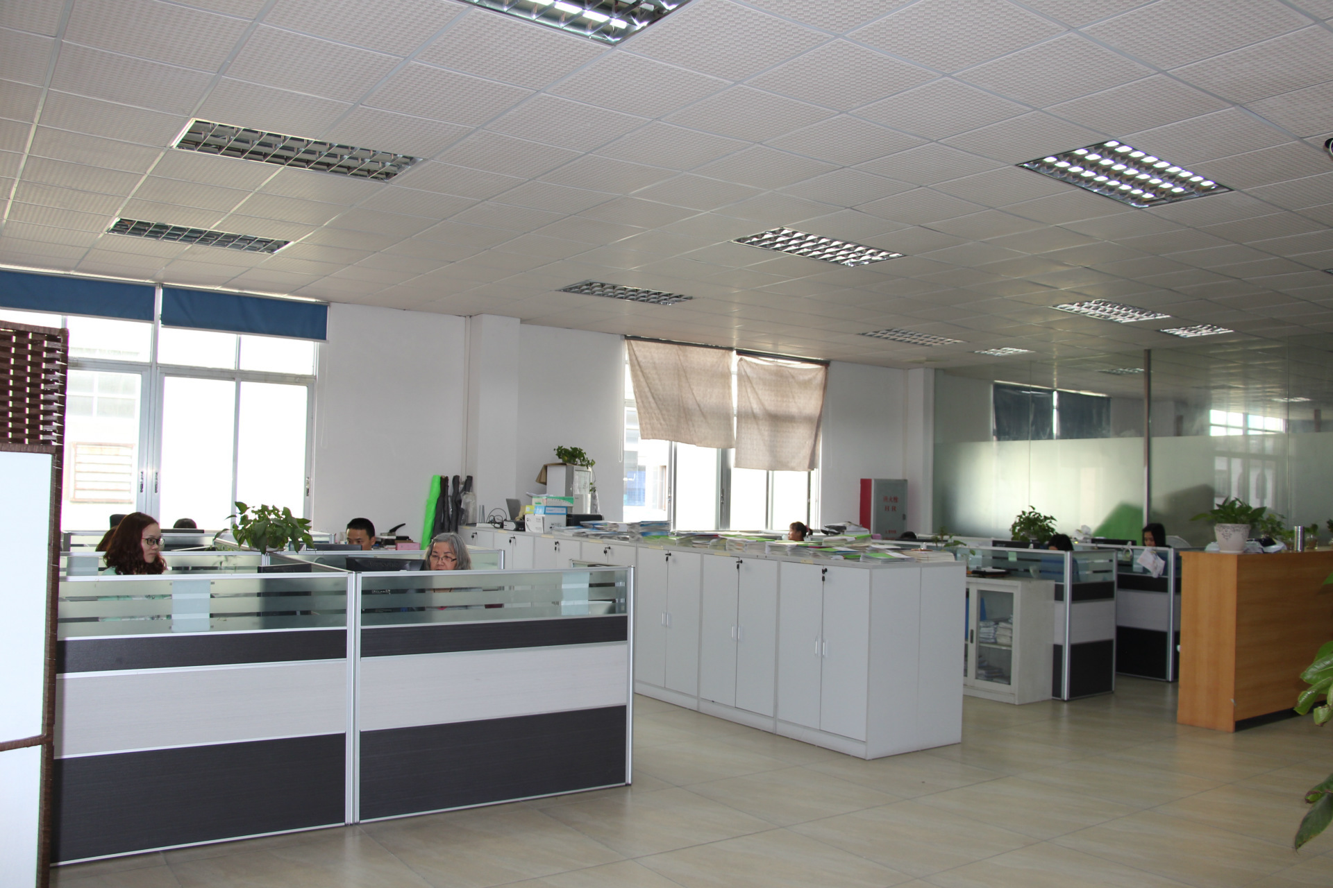 工厂办公室,测试室,仓库,车间