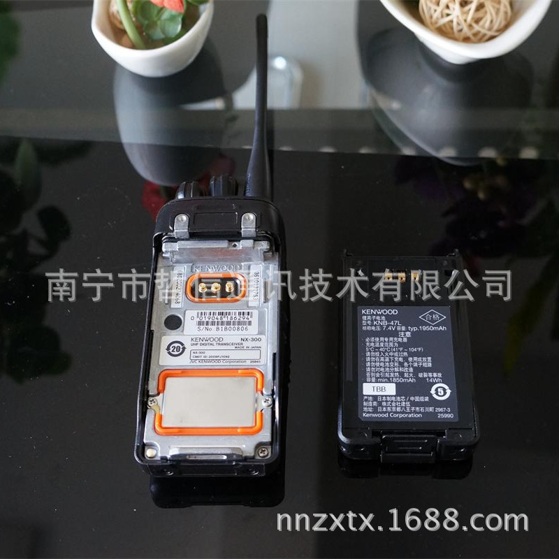NX-300对讲机 (3)