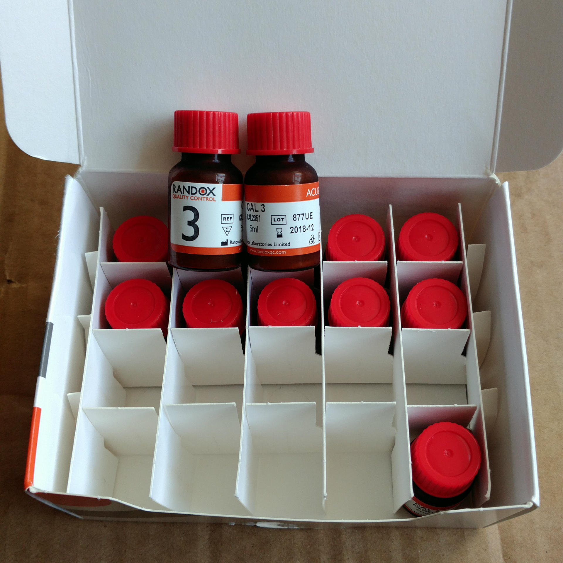 商品描述是否危险化学品否产品名称朗道质控.