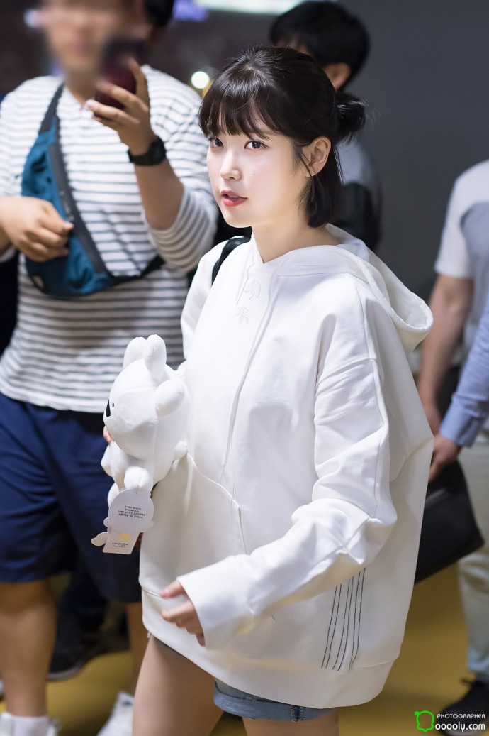 iu李智恩同款宽松卫衣潮款韩版白色套头长袖连帽休闲百搭卫衣外套