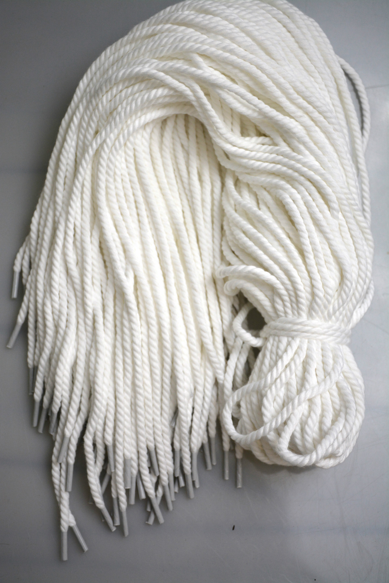 厂家定制 白色纯棉三股棉绳 鞋带服装辅料优质全棉扭绳