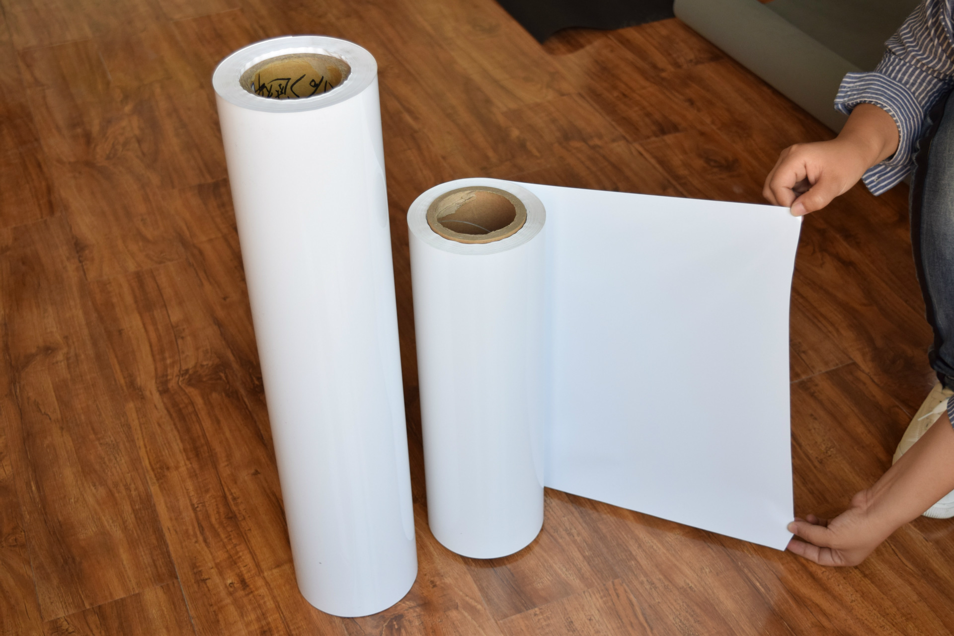 名      称:防紫外线pet白膜     材