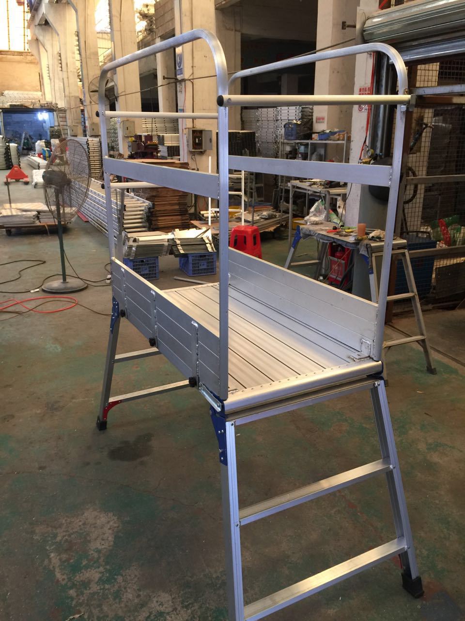 厂家直销 折叠平台 铝合金洗车工作平台